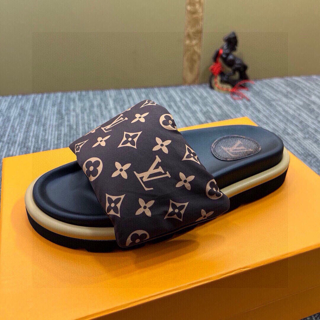 5QE12Z Popular Slippers