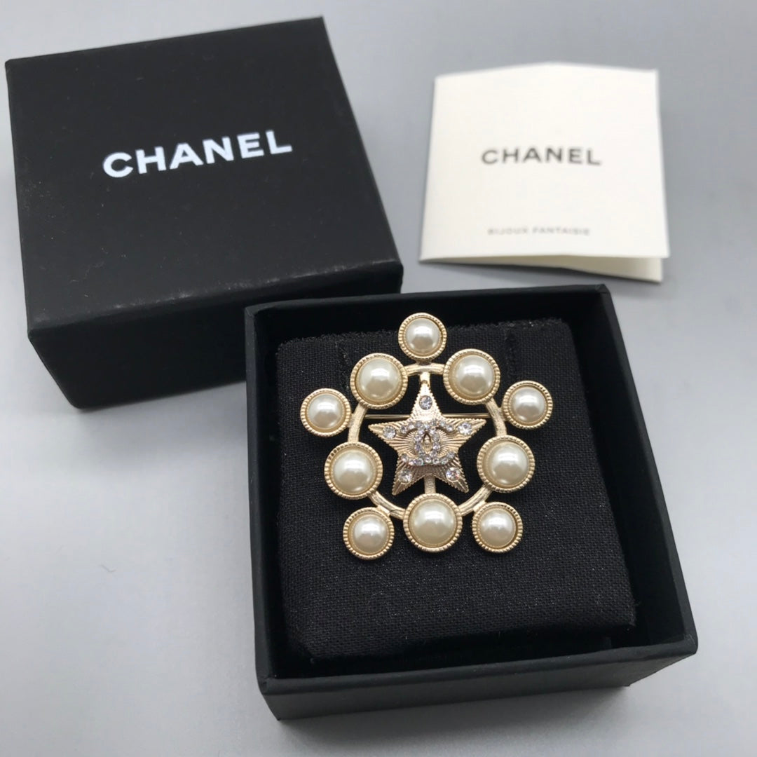 14C860X   Popular Brooch