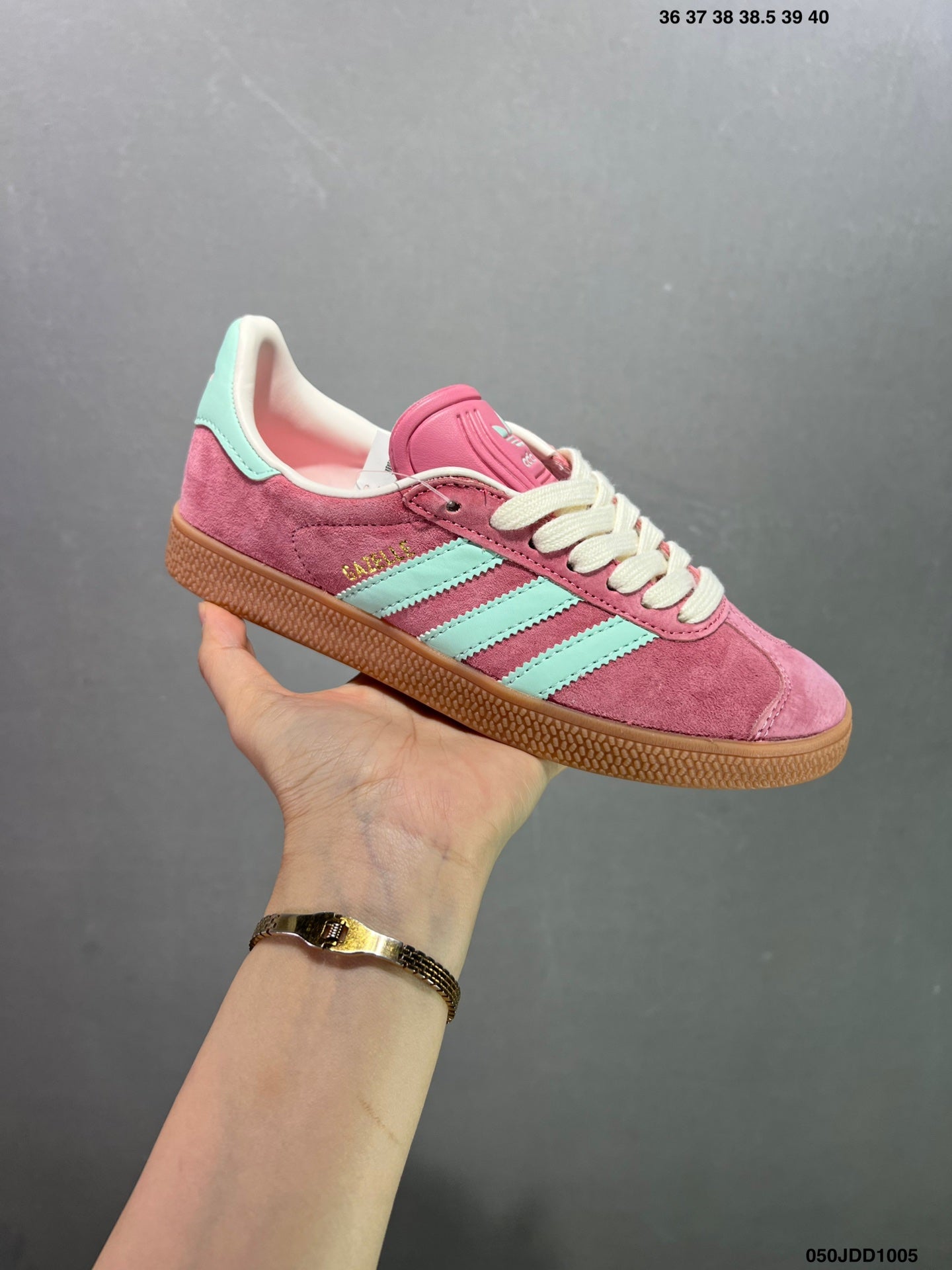 435ZA22Z Popular shoes (No box)