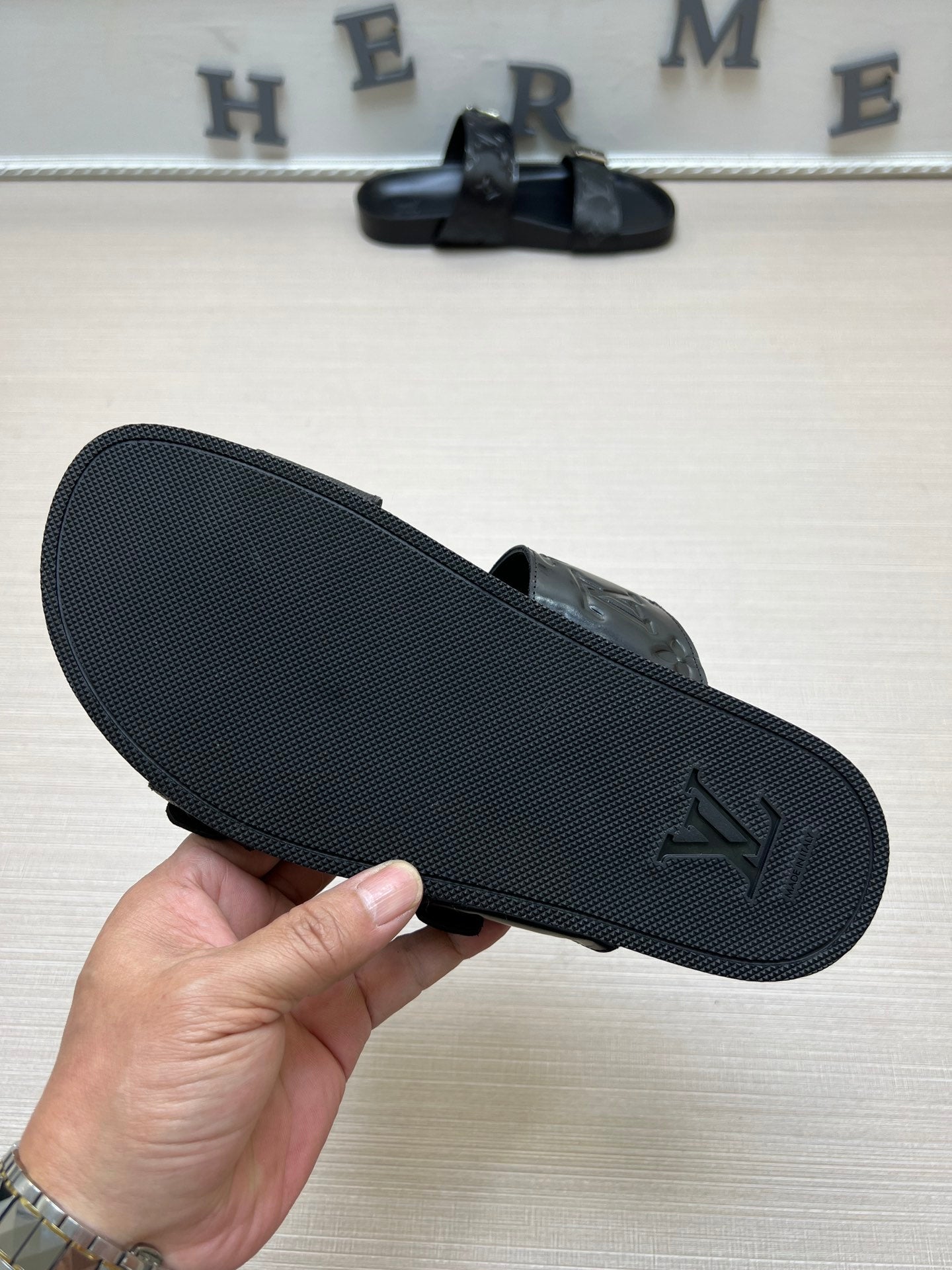 54E87Z Popular slippers