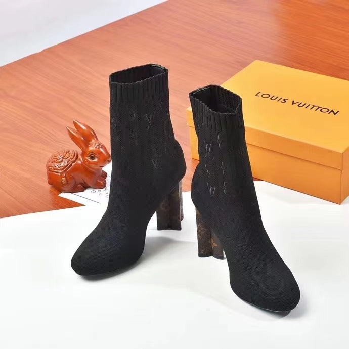 245RE37Z Popular high-quality Boots