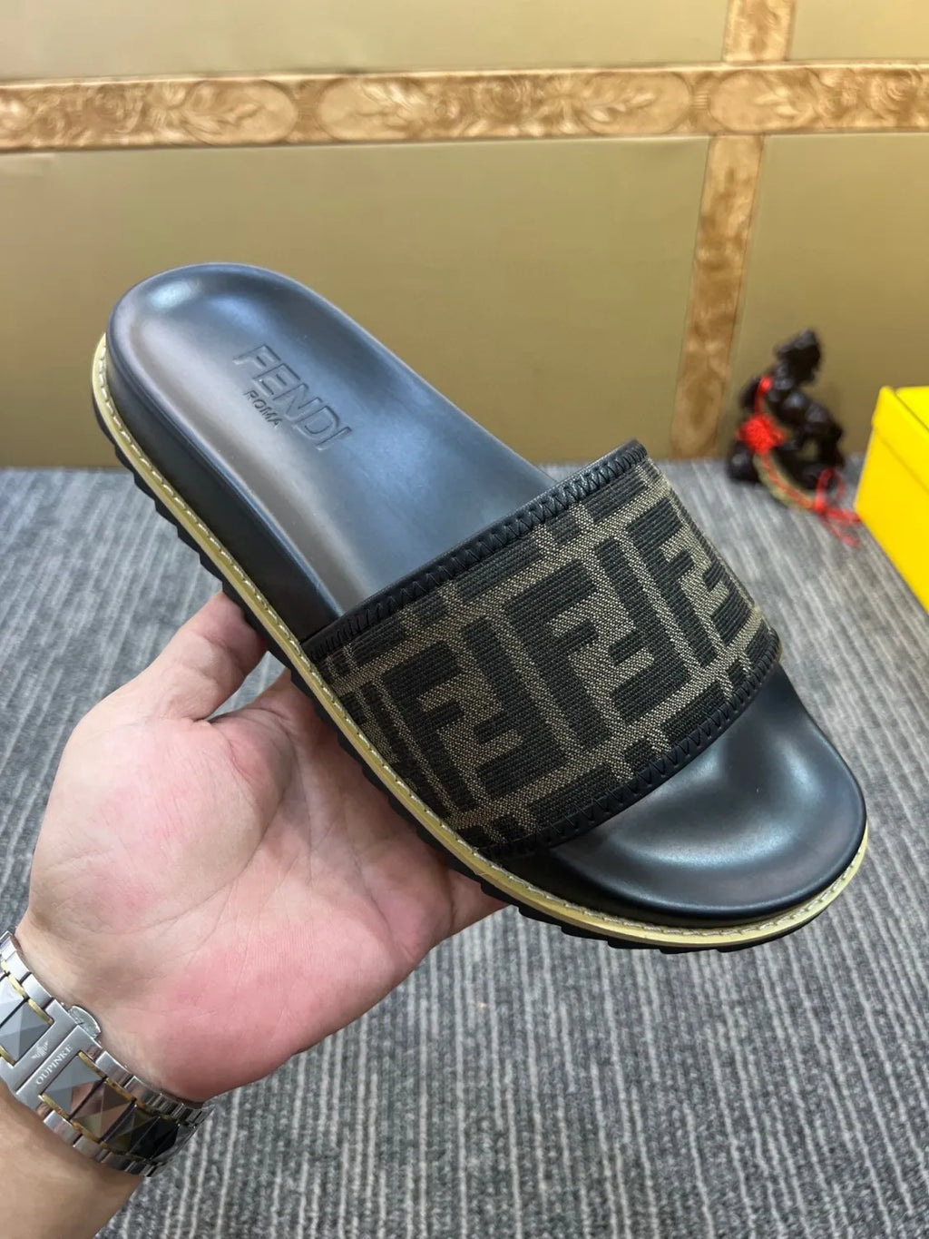 5XF105Z Popular Slippers