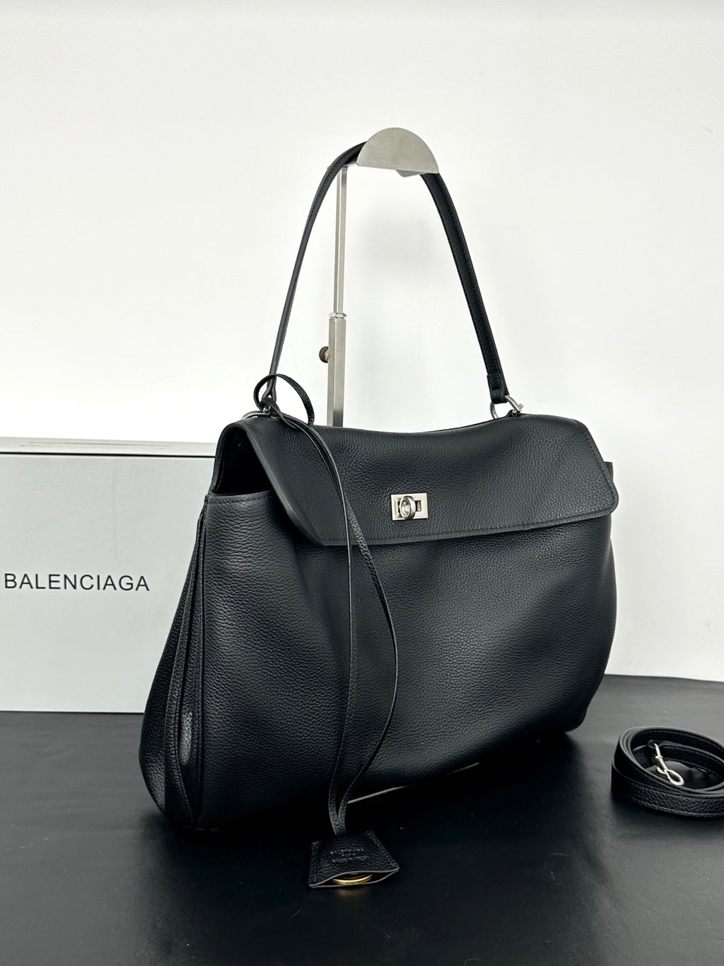 B1X56J31 Popular high-quality leather bag