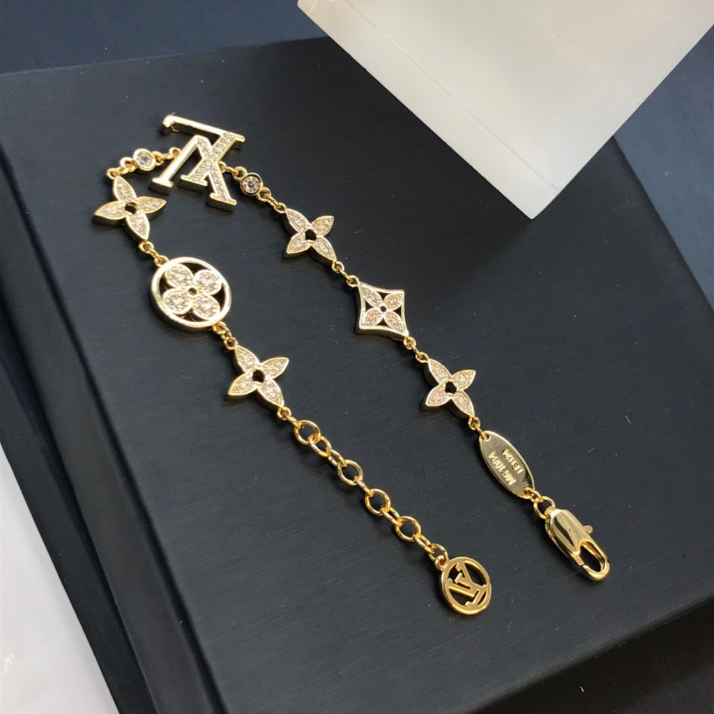 1E39E  Popular Bracelets