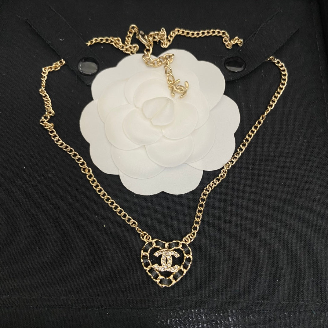 55QC213X Popular Necklace