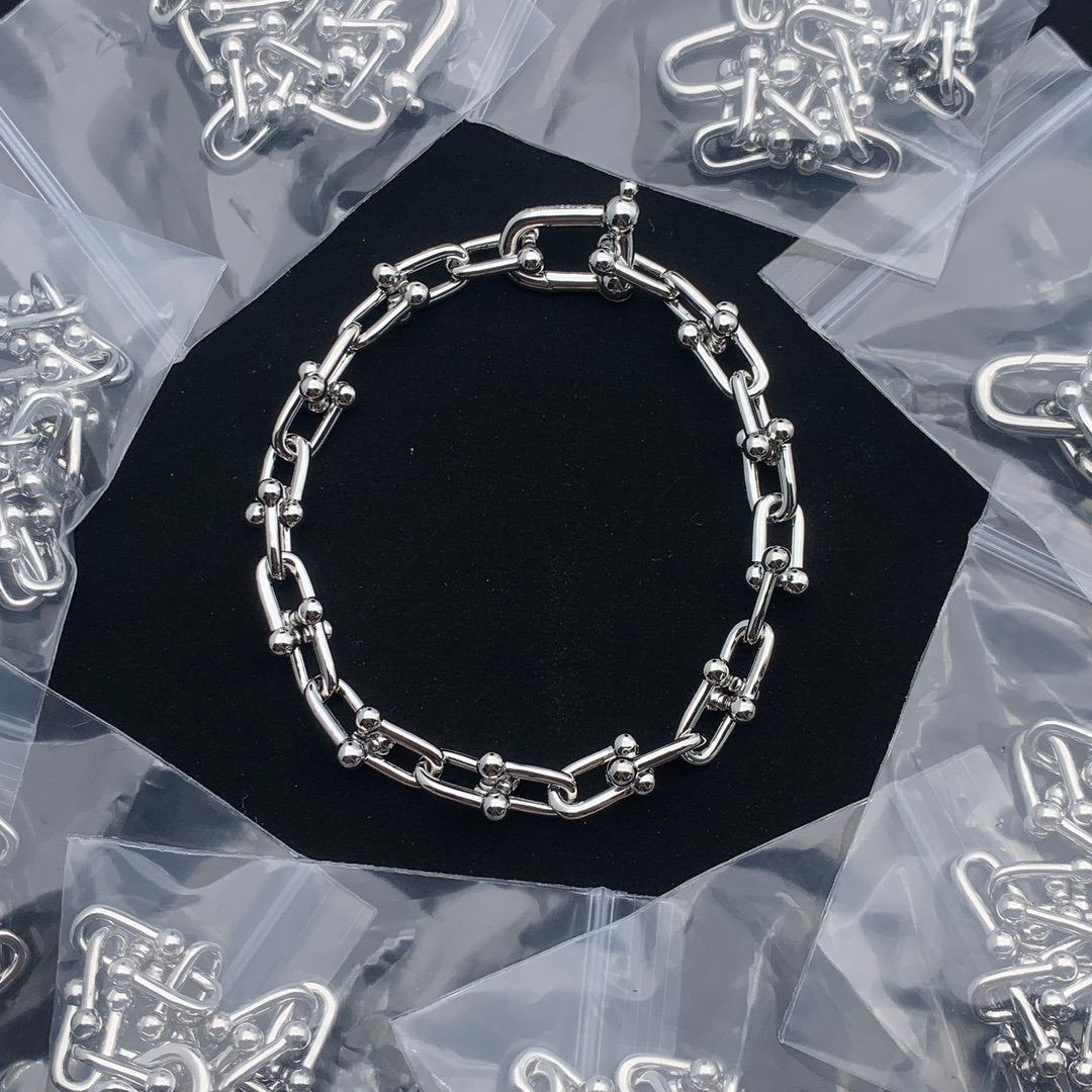 8XT30X  Popular     Earring Bracelets Necklaces