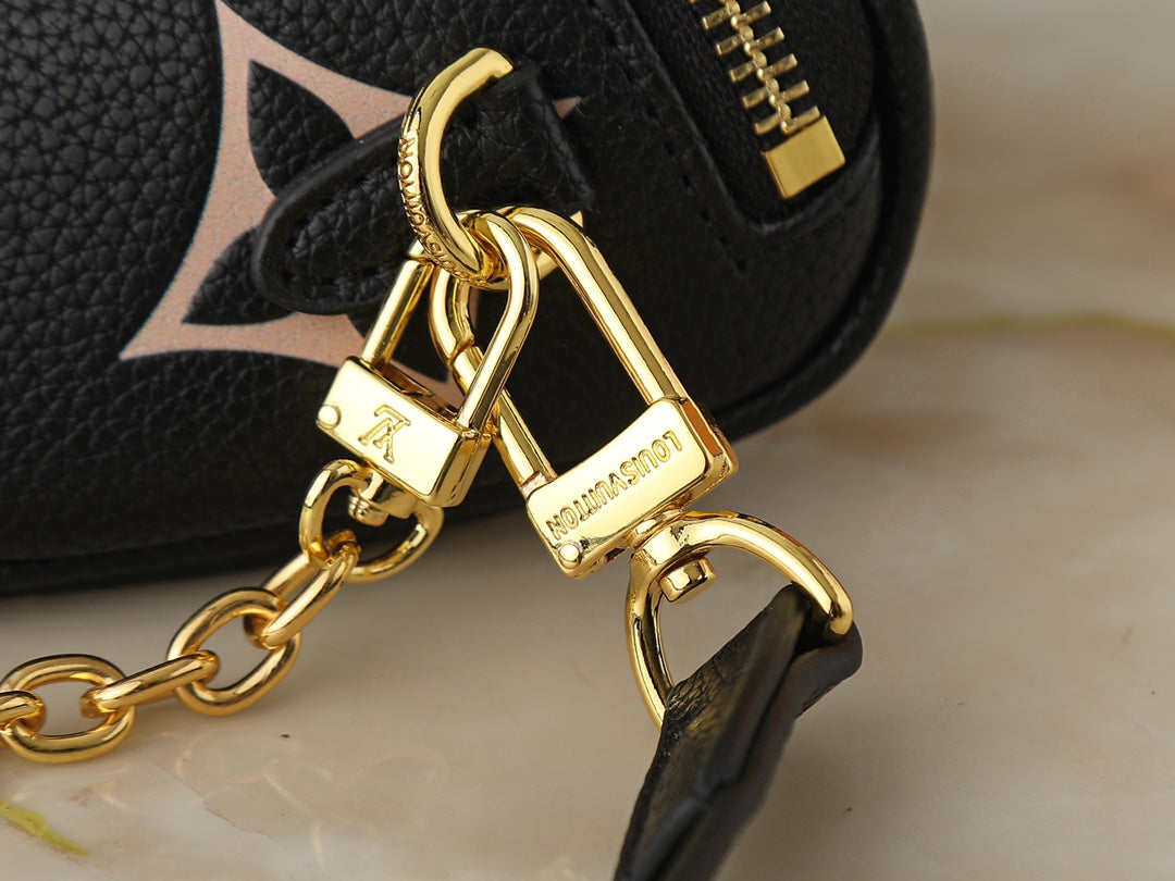 146PE71B Popular leather bag