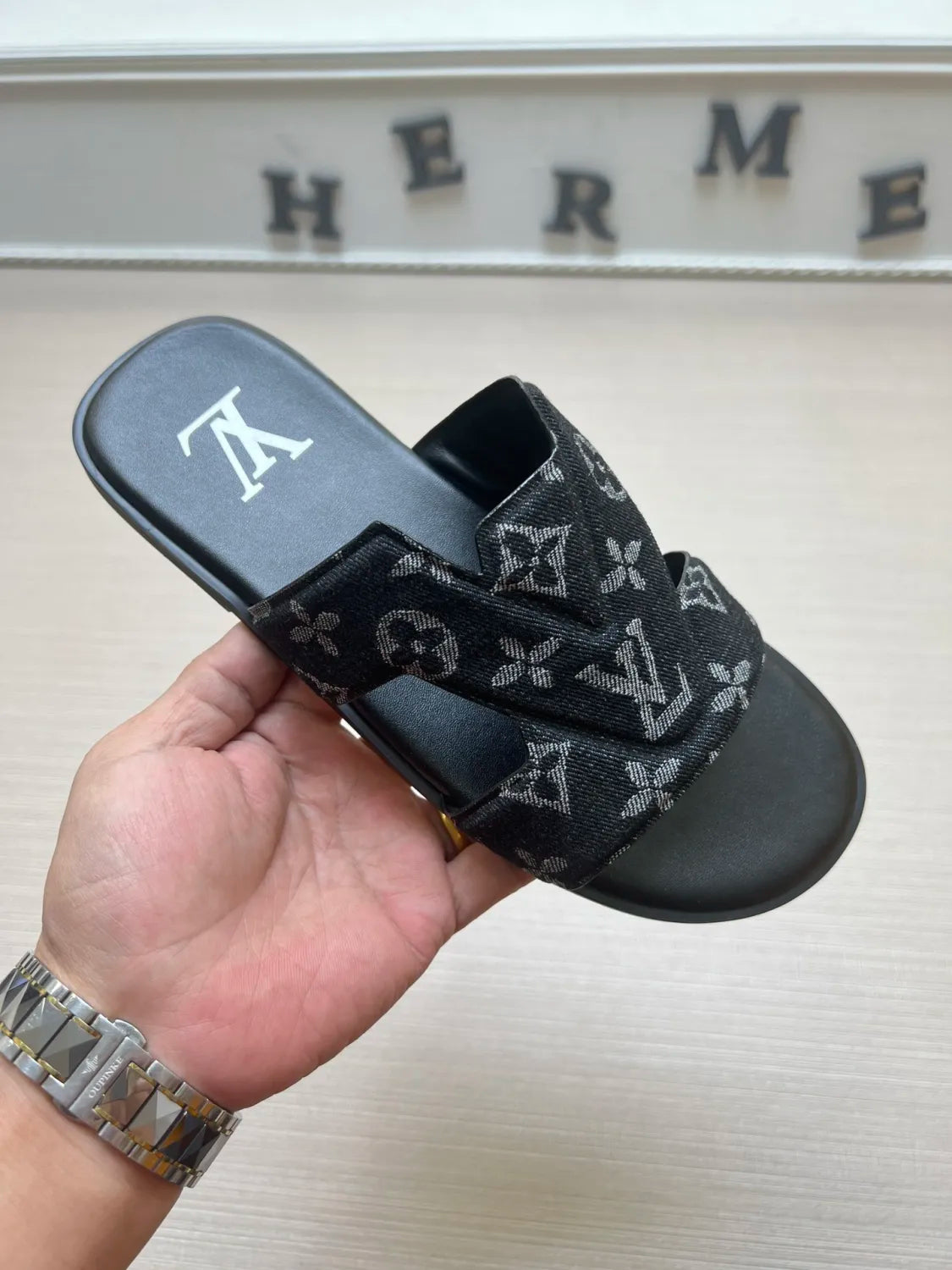 54E29Z Popular slippers