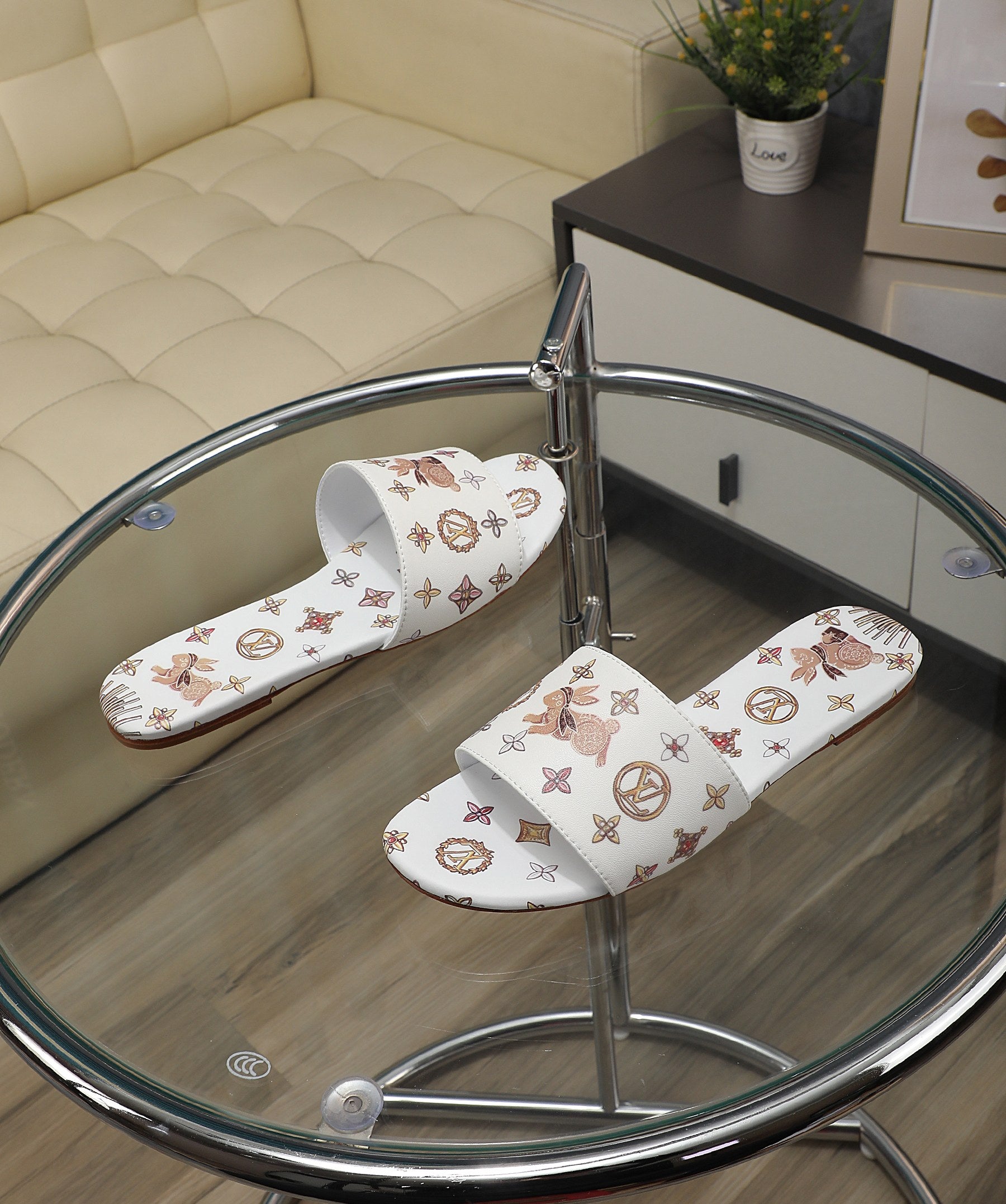 255QE35Z Popular leather shoes