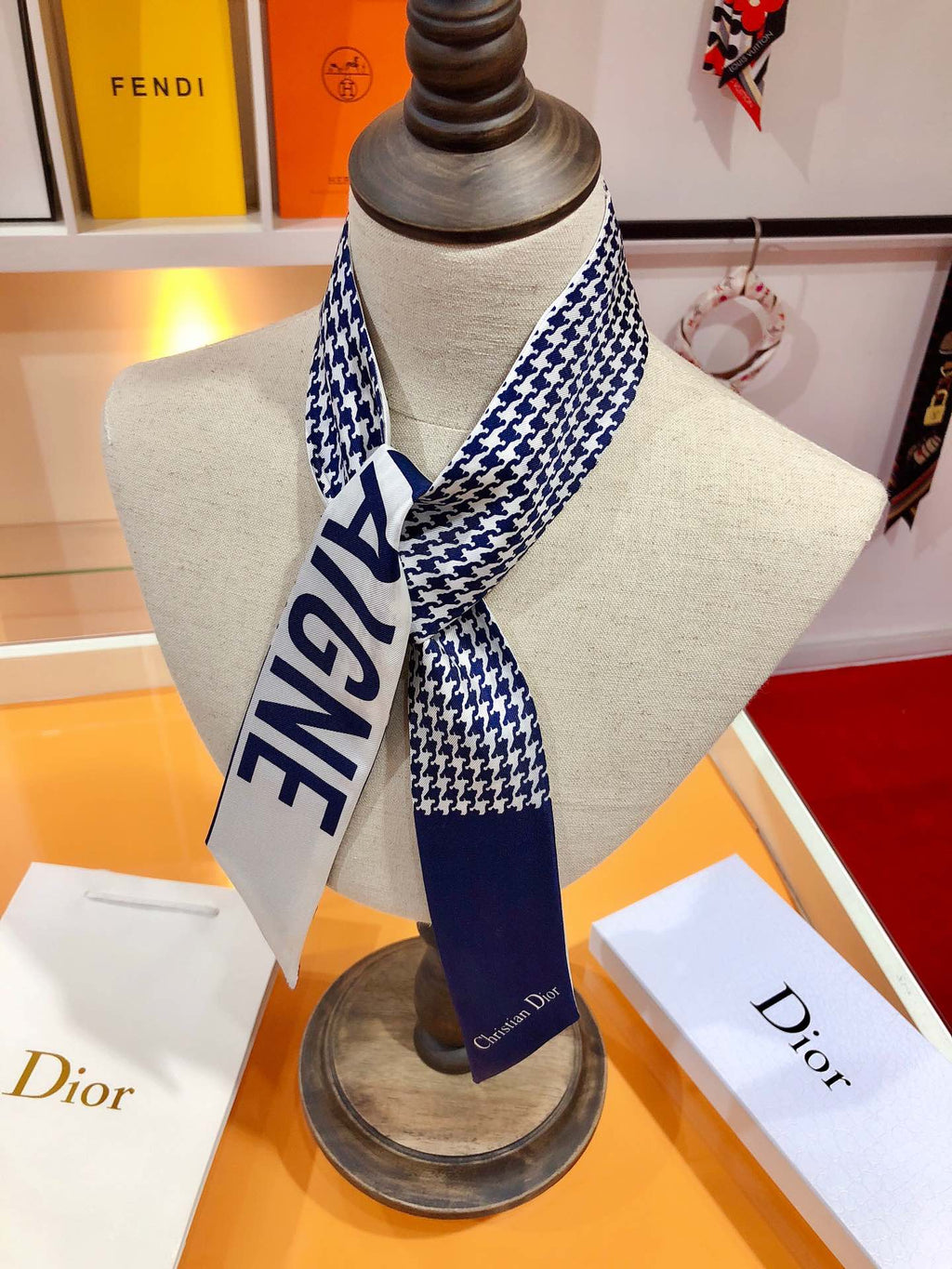 146ND4W Popular Silk Scarve