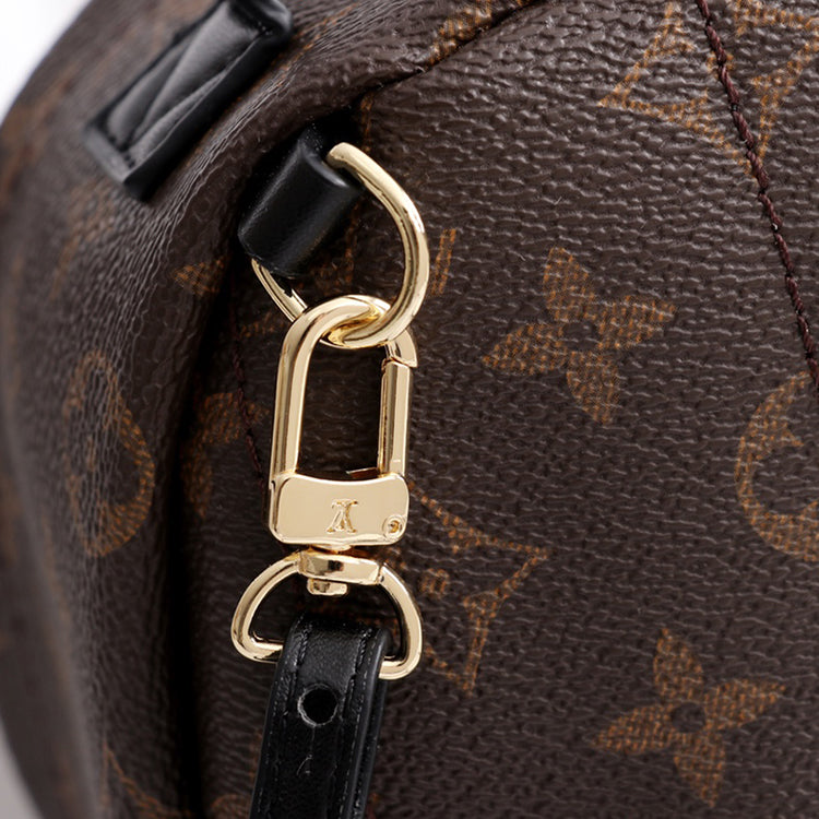 1E010B Popular  leather backpacks