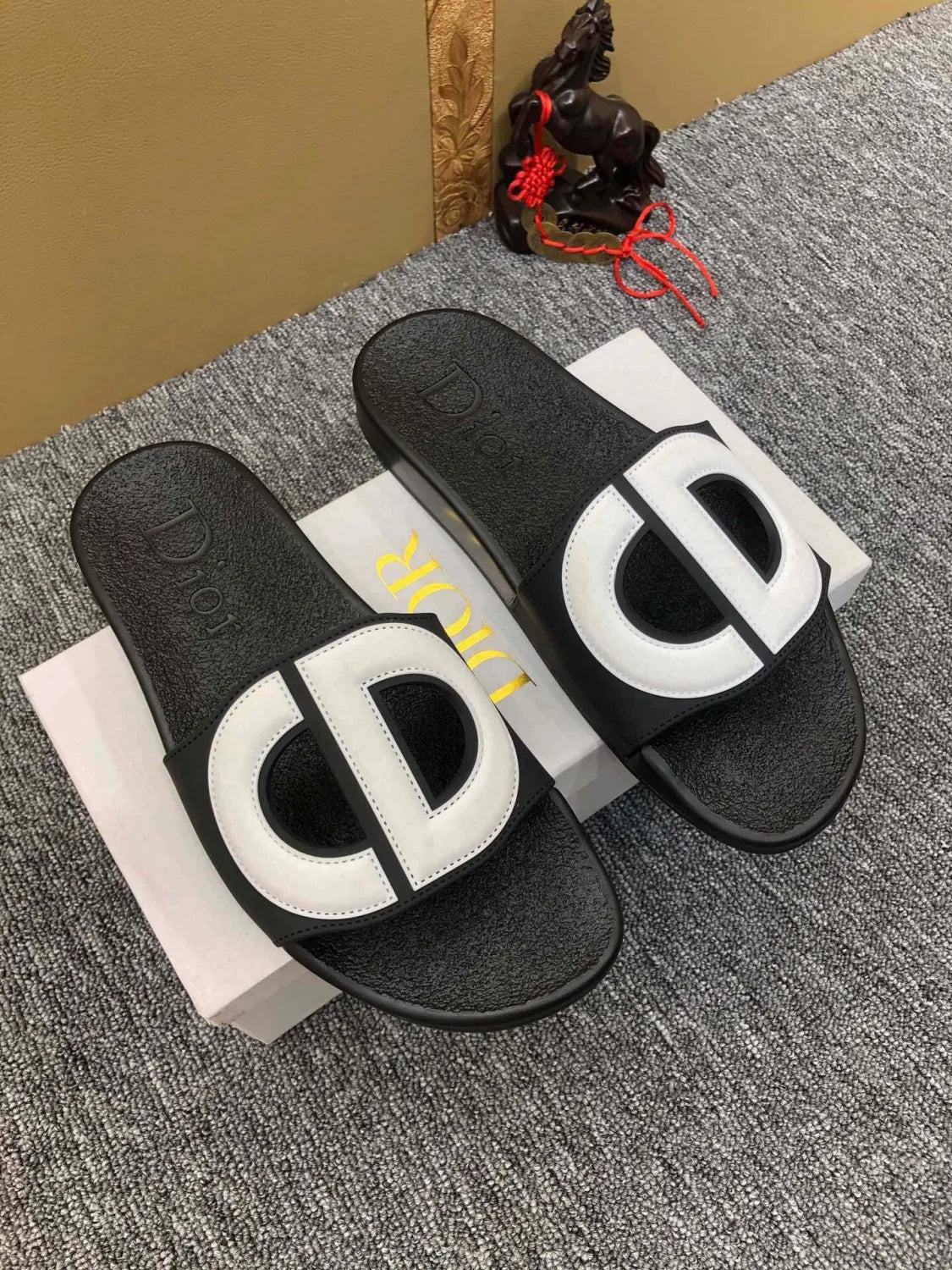 5LD216Z Popular Slippers