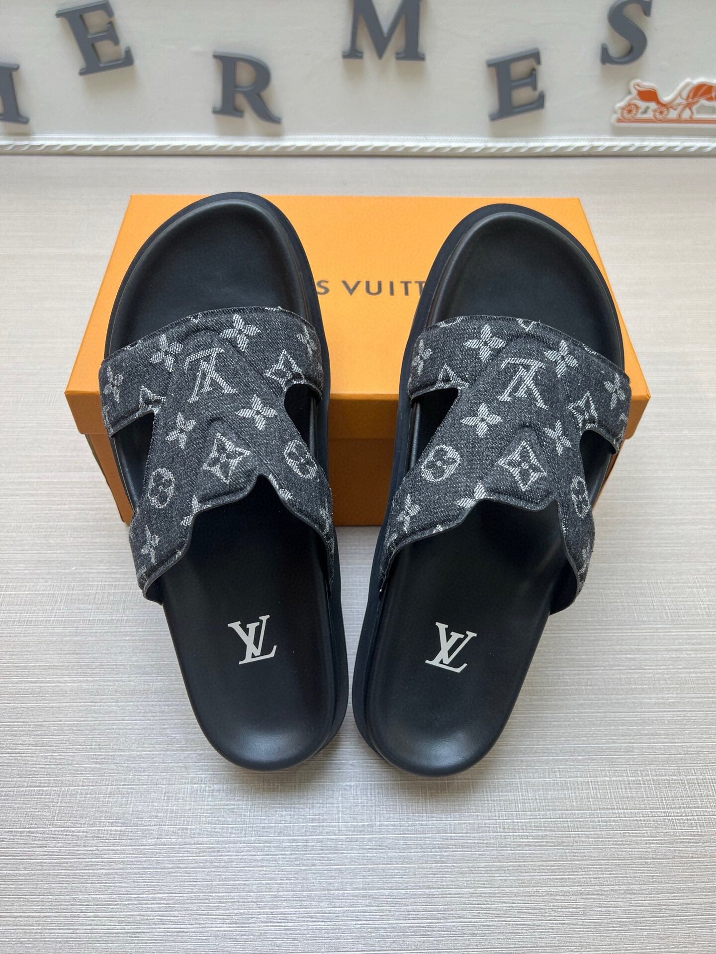 5LE226Z Popular Slippers