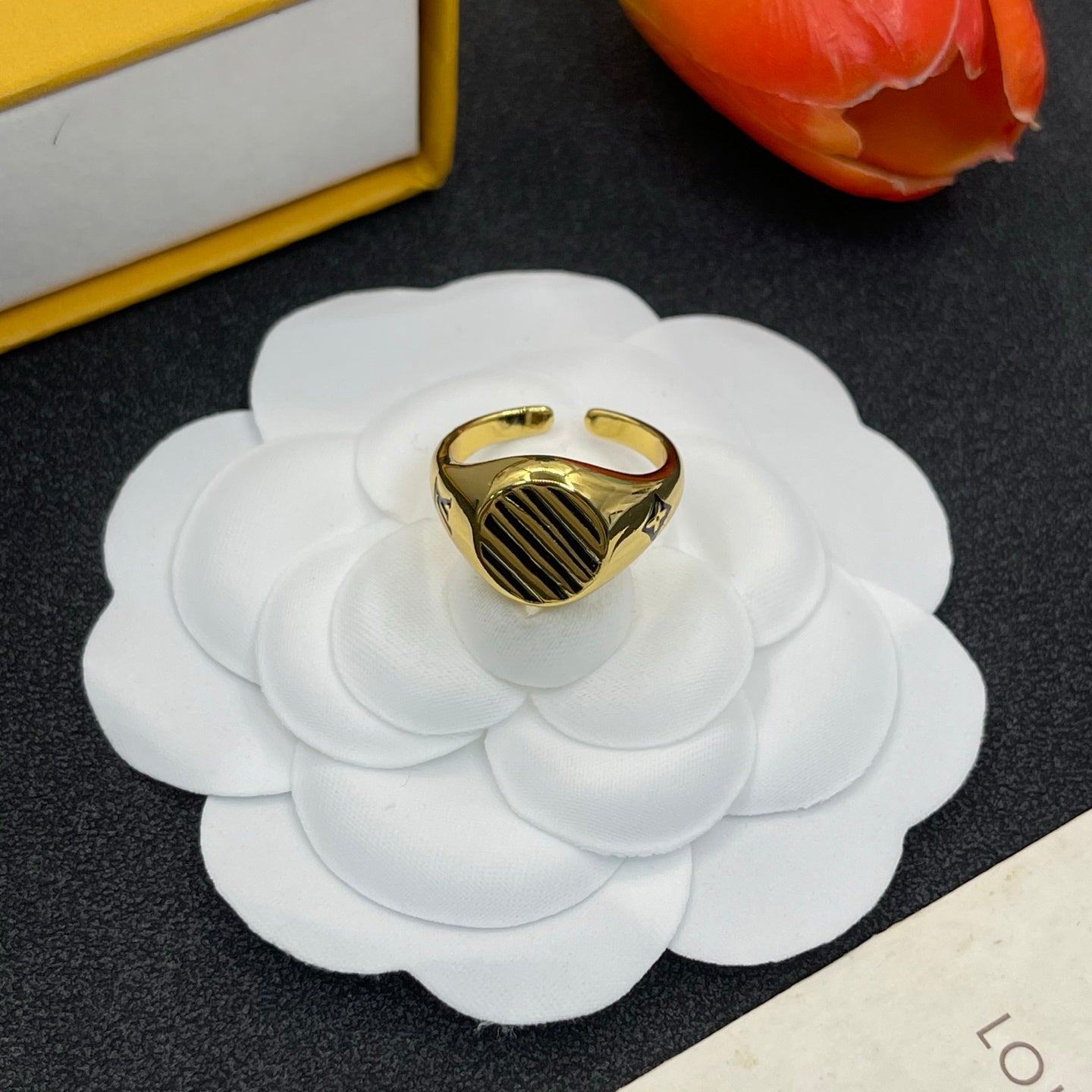 175QE11J  Popular   Rings