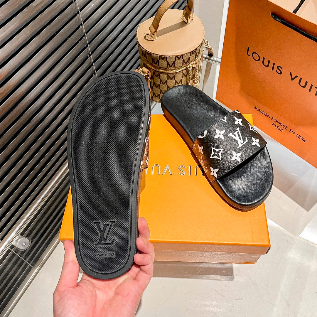 14E195Z Popular Slippers