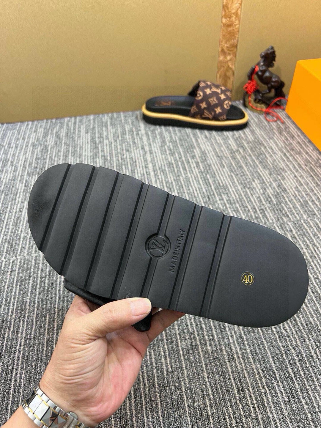 5QE12Z Popular Slippers