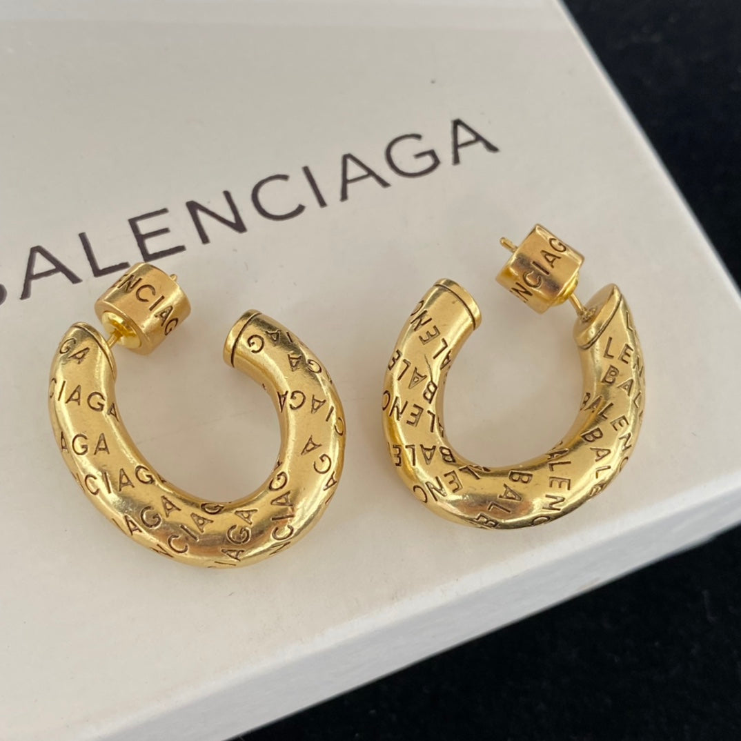 14J145E Popular  Earrings
