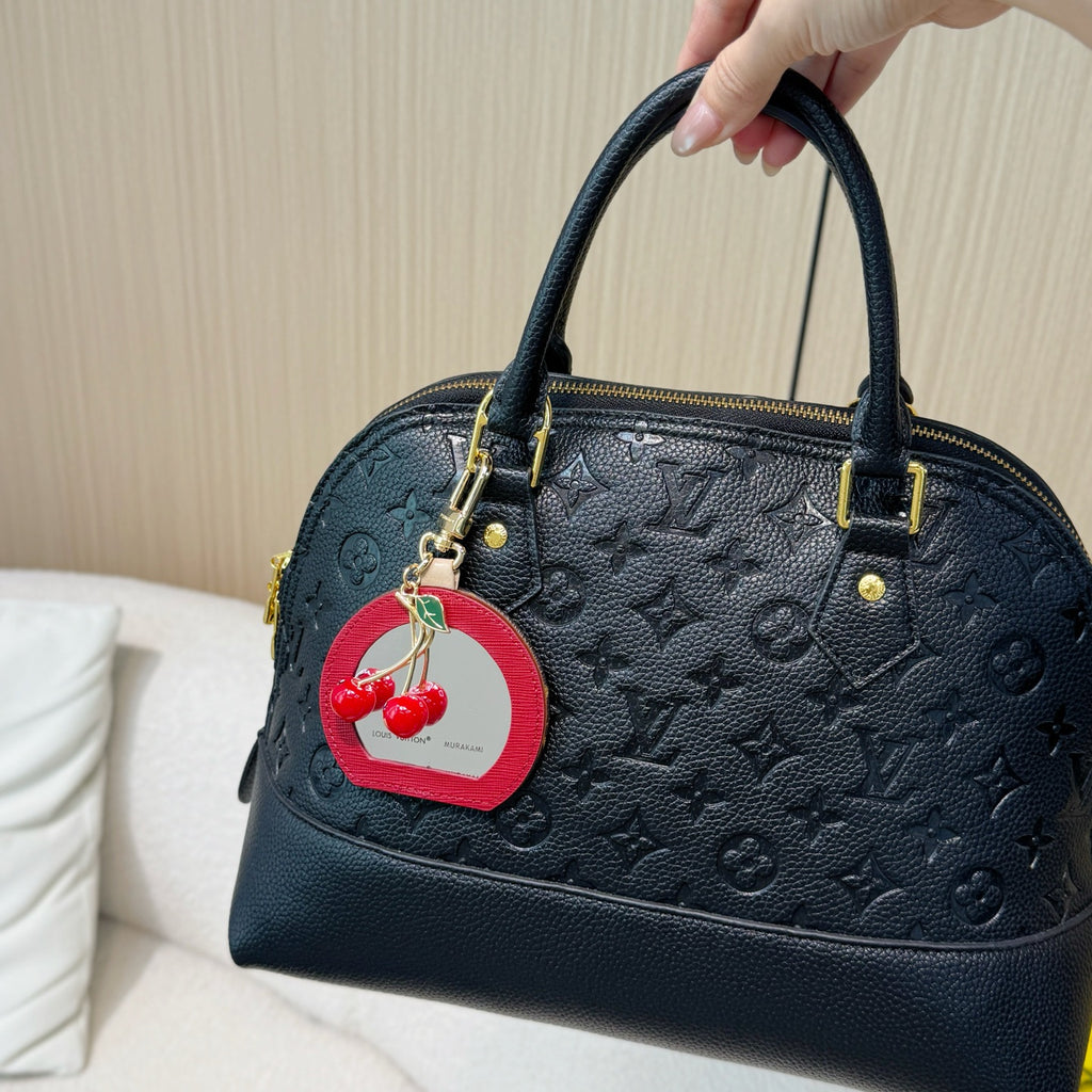 35ZE100A Popular bag 's charms accessories