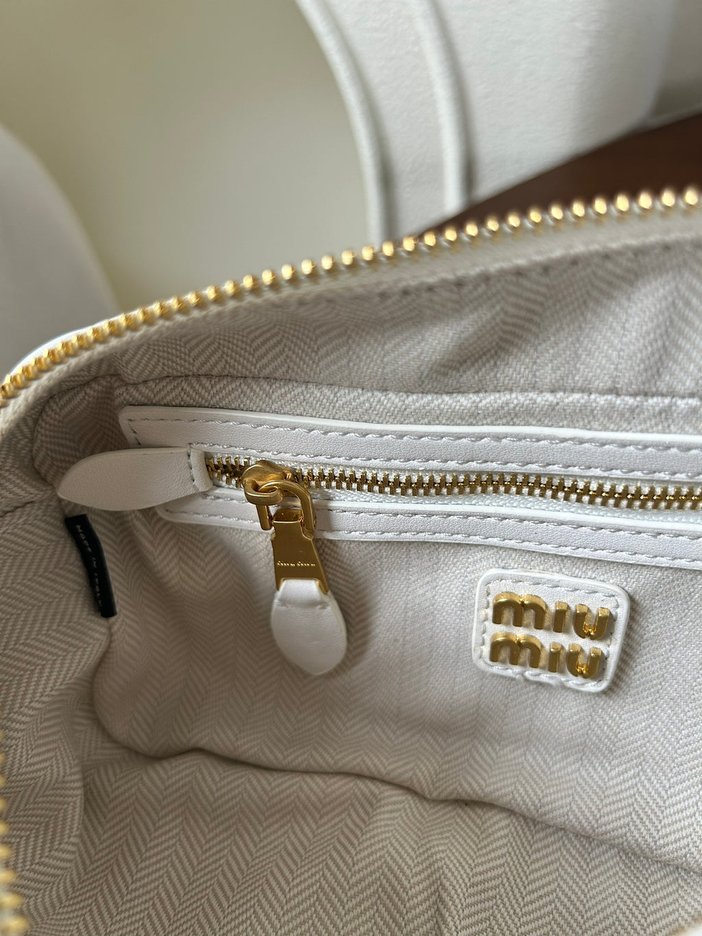 B1P46A155 Popular leather bags