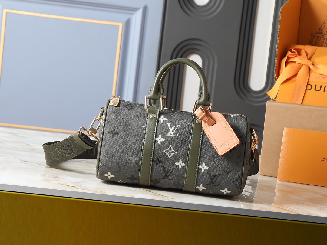 146PE30B Popular leather bag