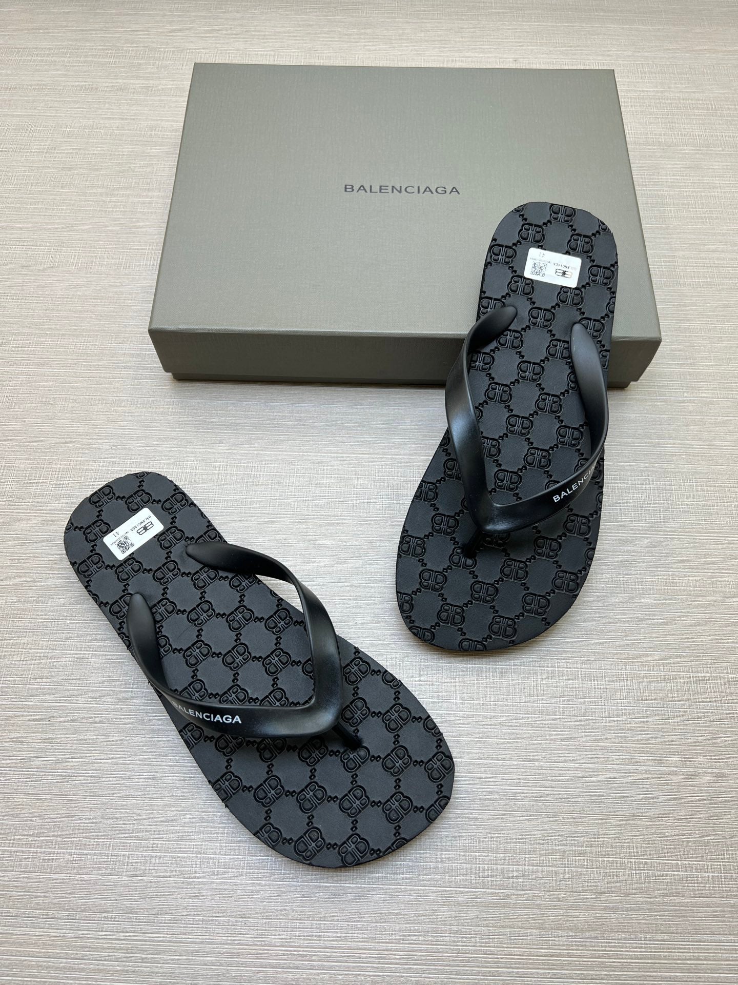 5QB16Z Popular Slippers