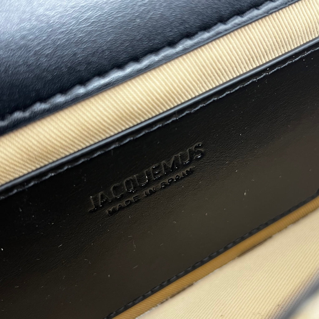 B1P46A161 Popular leather bags(28x13.5x6cm)