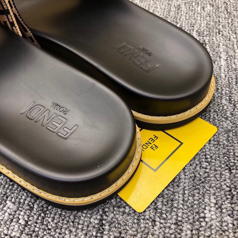 5XF102Z Popular Slippers