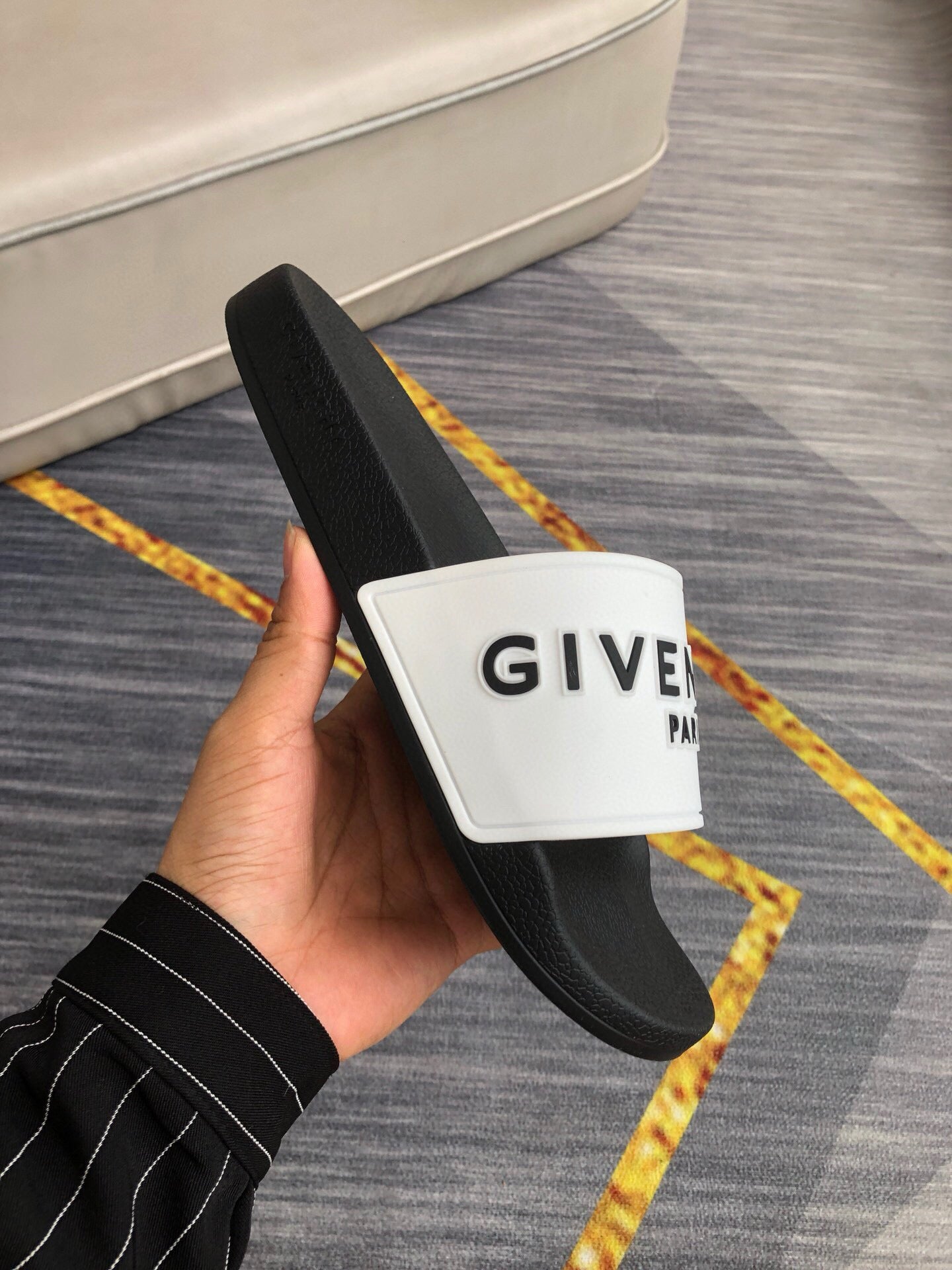 535ZGV265Z Popular Slippers